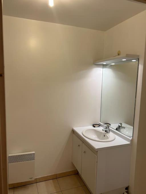 Studio A 2 Pas Du Metro Clichy Eksteriør billede