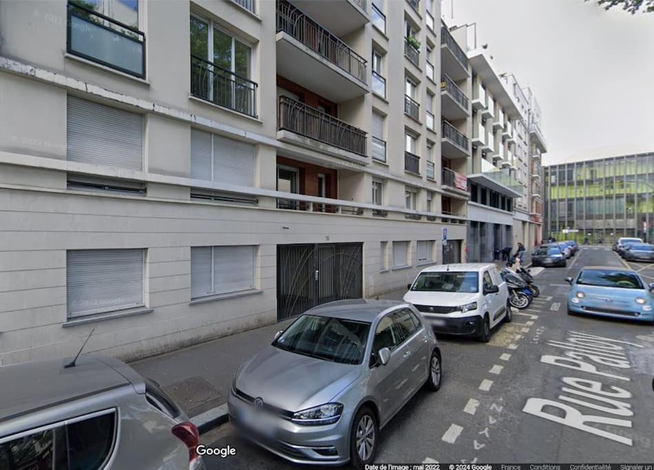 Studio A 2 Pas Du Metro Clichy Eksteriør billede